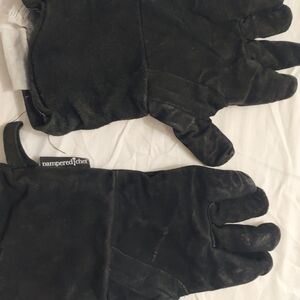 Pampered Chef Black Gloves